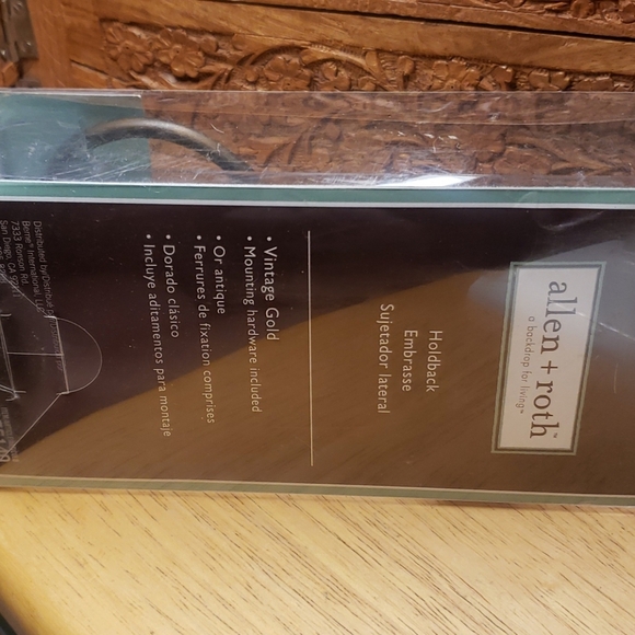 COPY - NWTAllen +Roth Oil Rubbed Bronze Hook - Picture 5 of 5